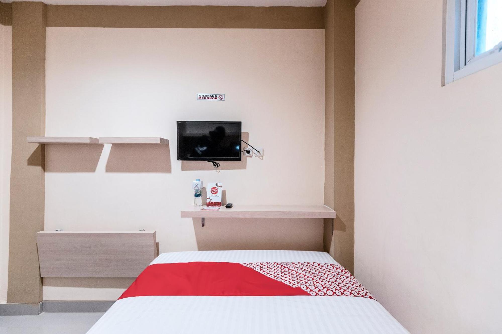 Oyo 478 Balcon Biru Hotel Jakarta Luaran gambar