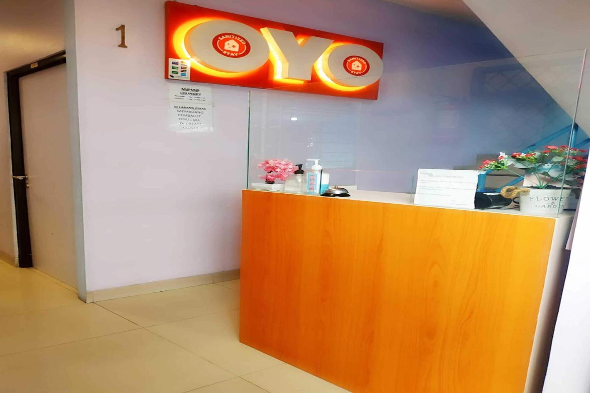 Oyo 478 Balcon Biru Hotel Jakarta Luaran gambar
